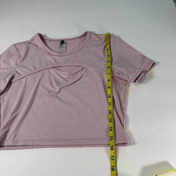 PrettyLittleThing Light Pink Crop Top - Picture 4 of 6